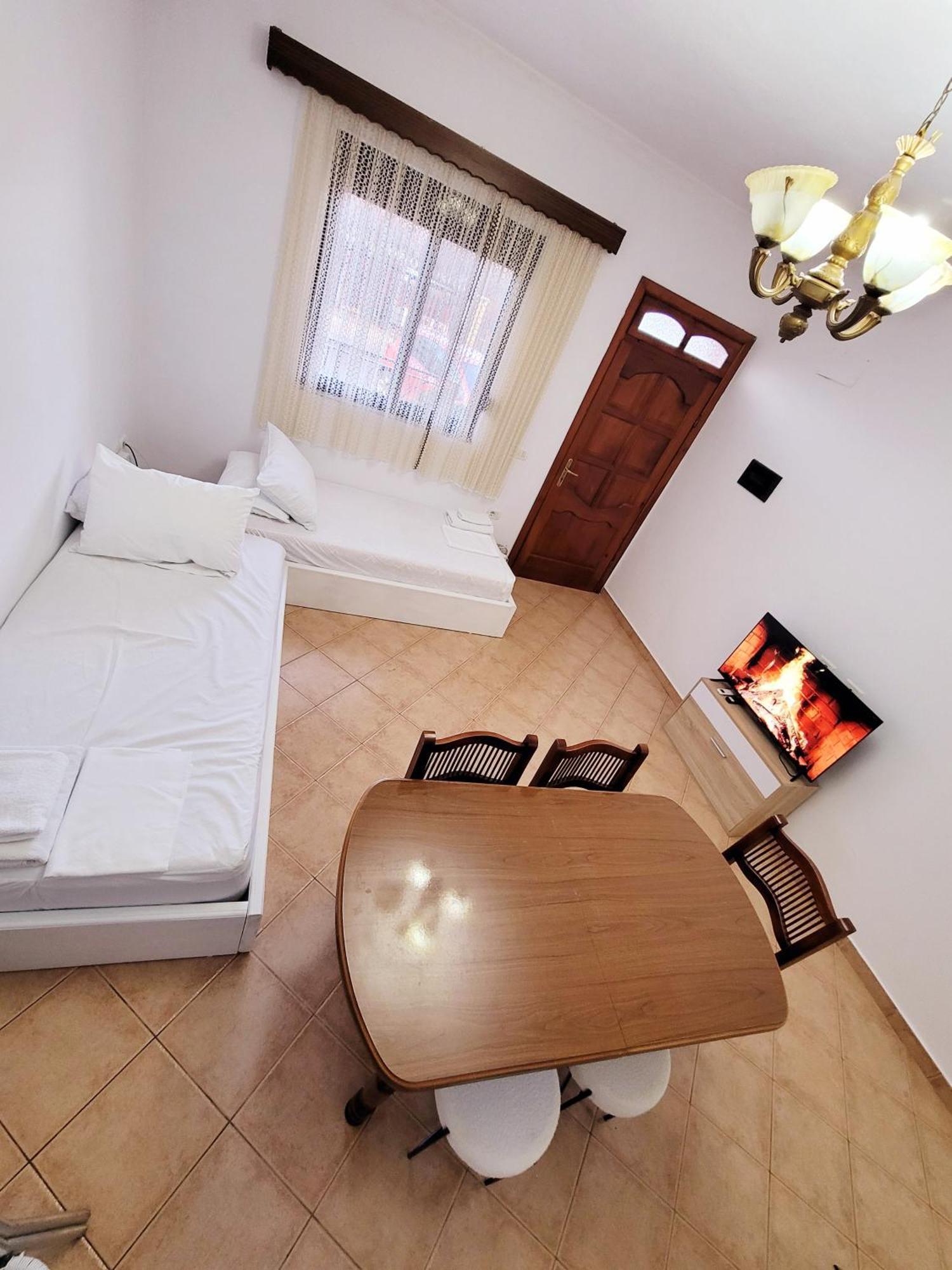 Villa Baka 14 Durrës Buitenkant foto