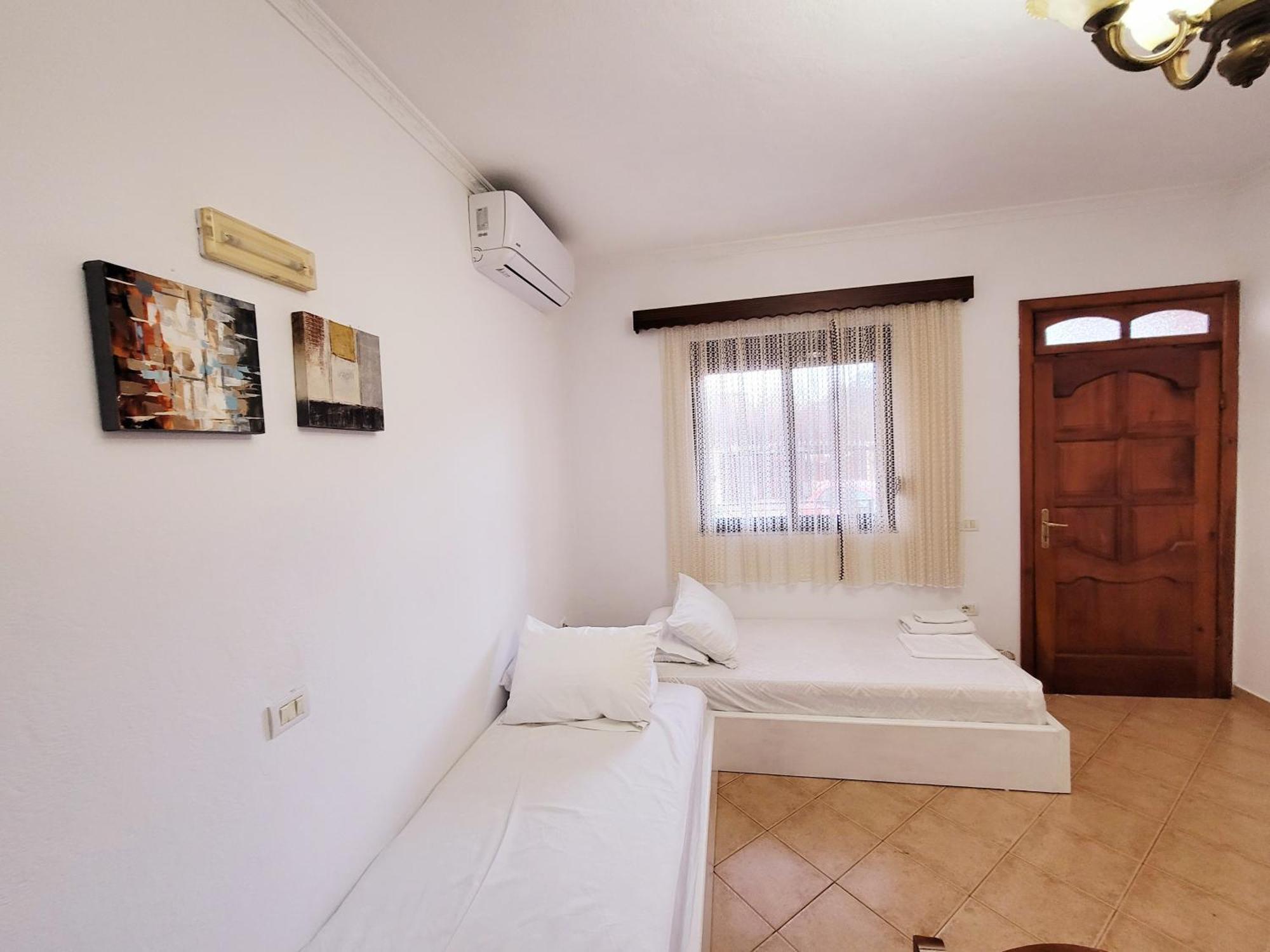 Villa Baka 14 Durrës Buitenkant foto